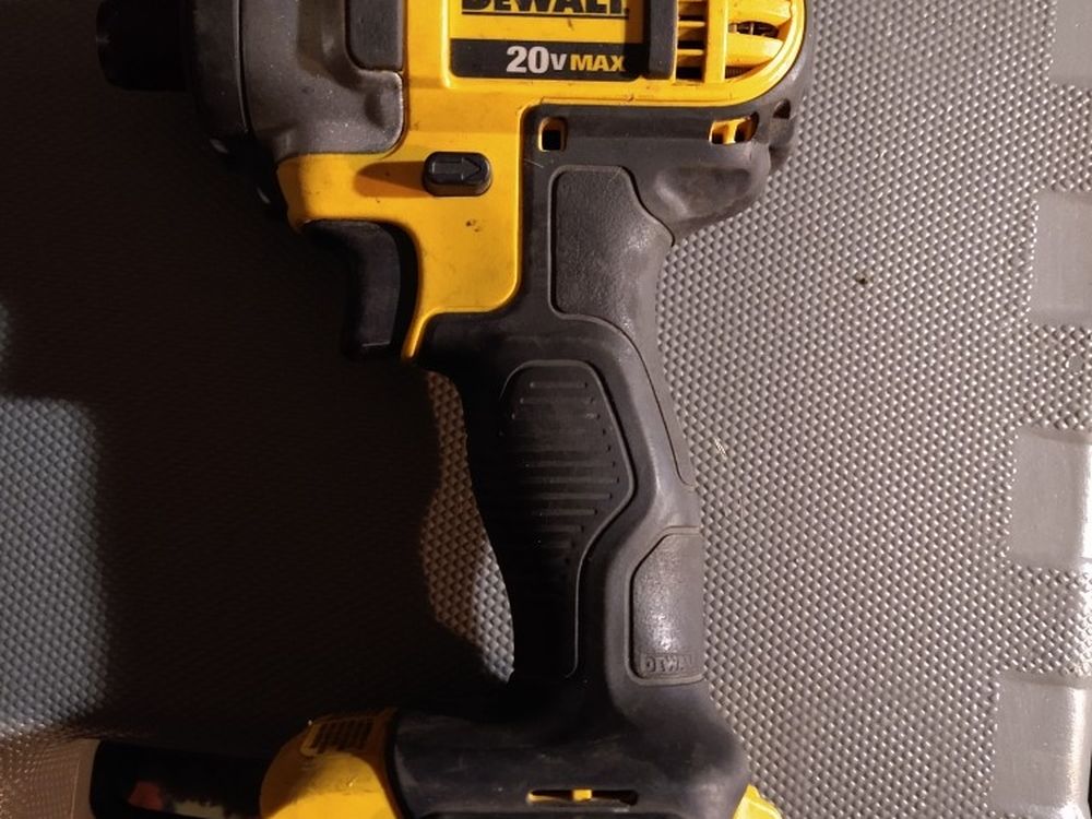 DeWalt 20v Drill