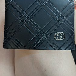 Brand New Gucci Wallet With GG Marmont Very Stylish 