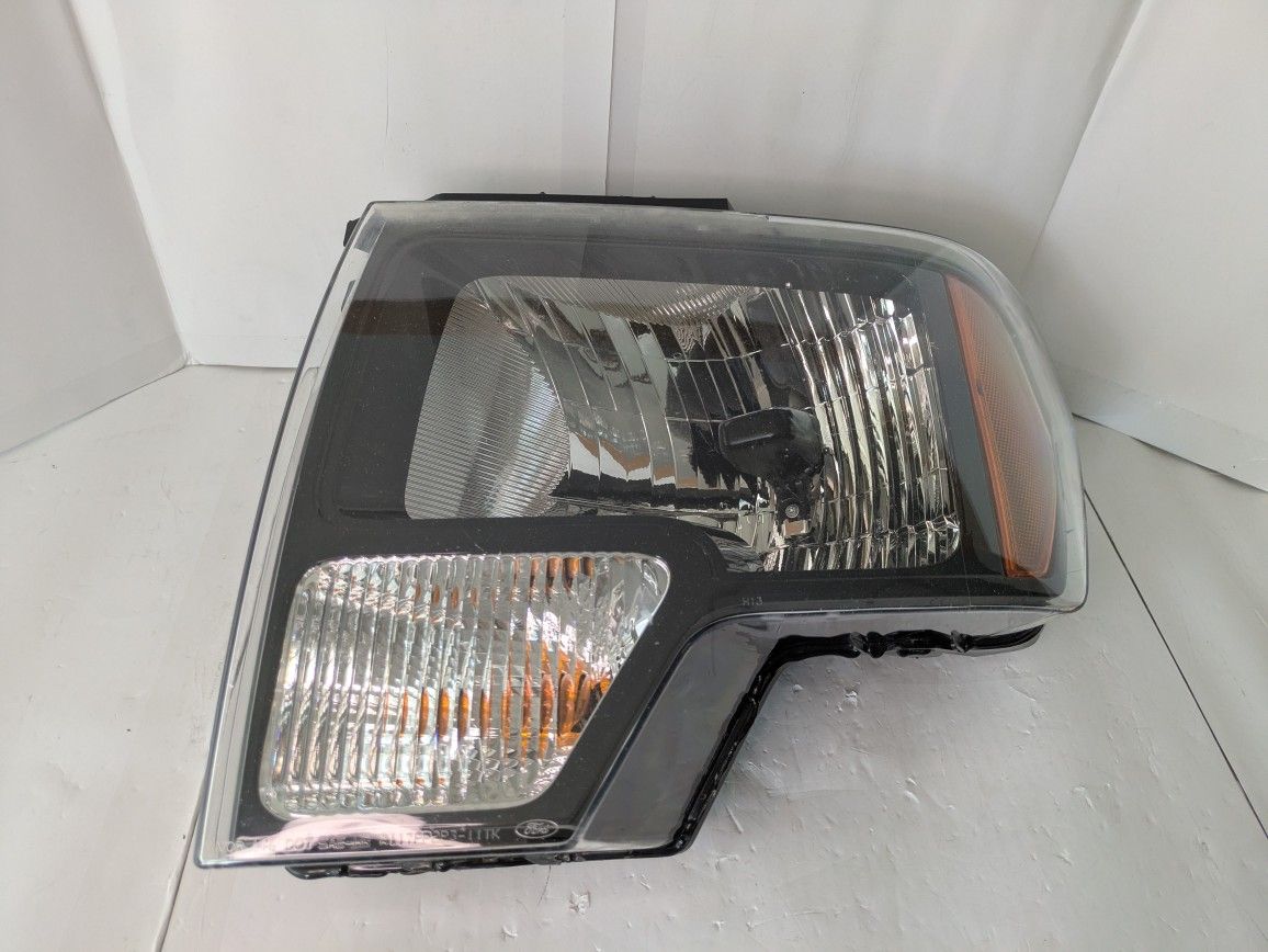 2009-2014 Ford F-150 Halogen Headlight Left Driver Side