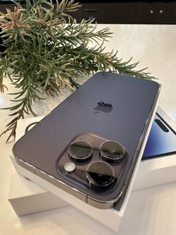 Gorgeous iPhone 14 Pro Max 1T Unlocked + USBC CHARGER FIRM