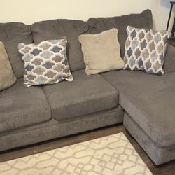 Living Room With Coffee And End Tables 