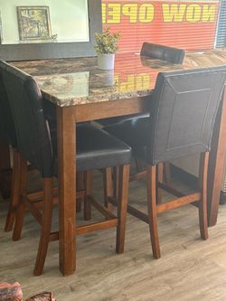 Dinning table