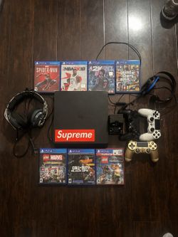 PS4 slim bundle