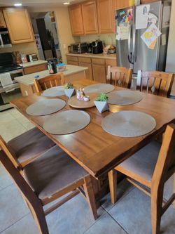 6 Chair Dining set