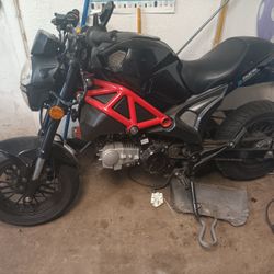 MINI MOTORCYCLE HONDA GROM CLONE LOW MILES