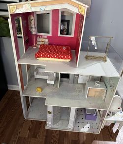 LARGE 3-STORY DOLLHOUSE — $90