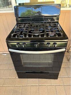 30” Frigidaire black stove