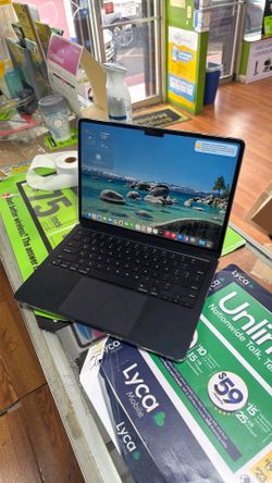 2022 MacBook Air 13” M2 16gb 256ssd Midnight Black