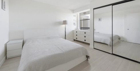 Queen white ikea storage bed with drawers and mattress