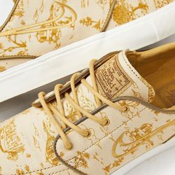 Nike SB Zoom Janoski Beige Graphic Canvas Sneakers Men's Size 10.5 Lace Up