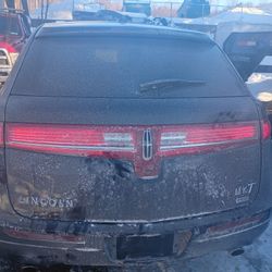 2016 Lincoln MkT For Parts Complete Vehicle Only 