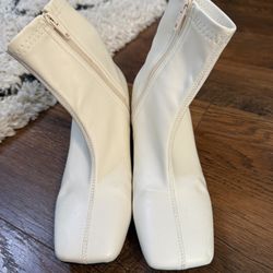 Sappun Anev Sock Ankle Boots – Ivory – Size 6 – Great Condition