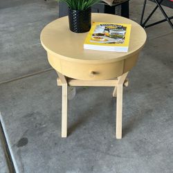 Beautiful End Table 