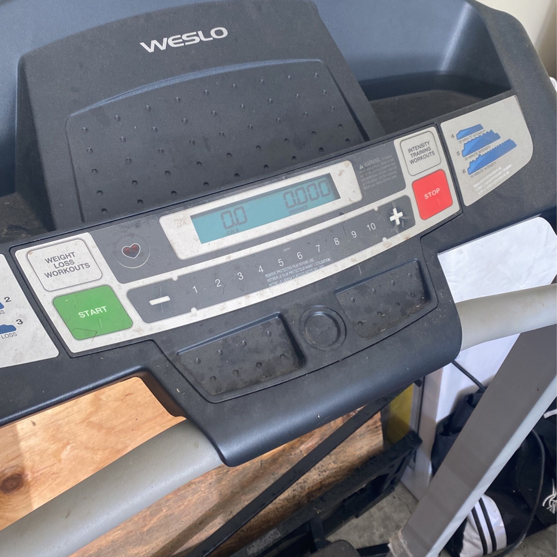 Cadence G 5.9 Treadmill 