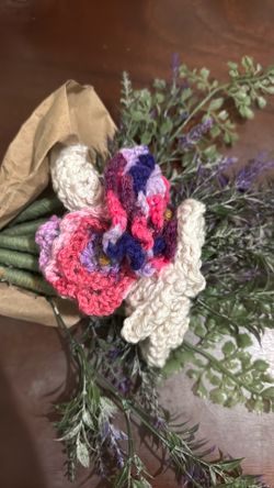 Crocheted Flower Bouquet