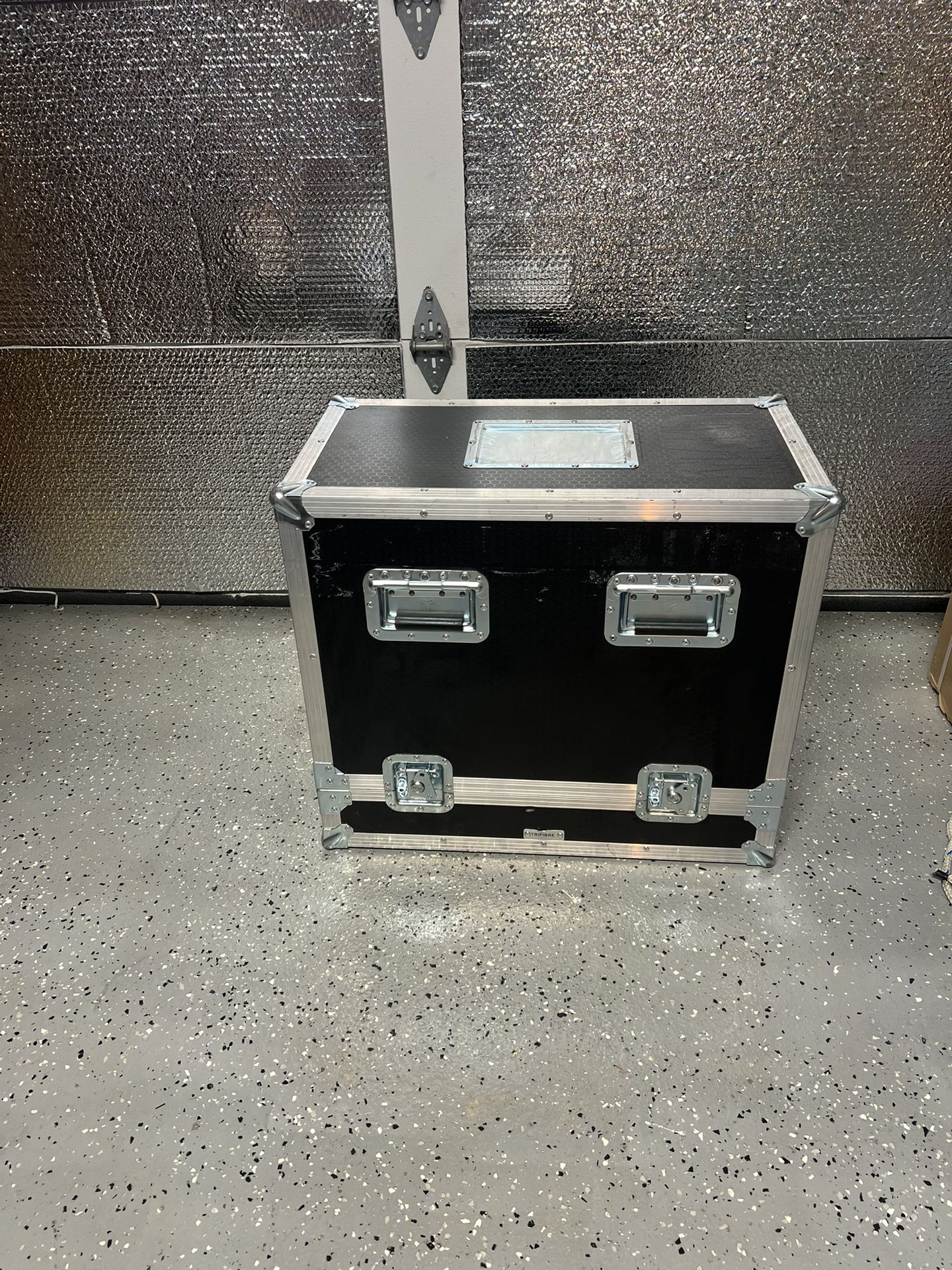 Hard Case 16’ X 26’