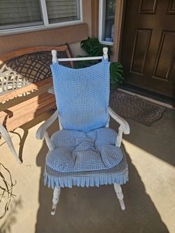Free rocking chair