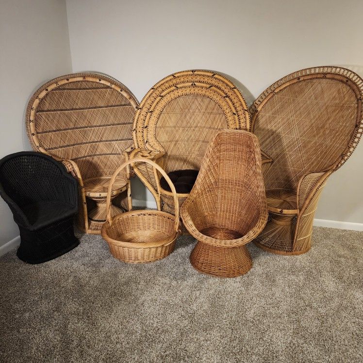 Peacock Chair Rentals