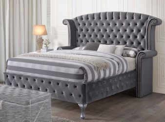 Queen size bed frame 🛏🎈ON SALE only at elegant Furniture 🎈🛏👍