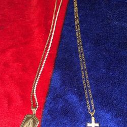 Gold Necklaces  Throw A Price