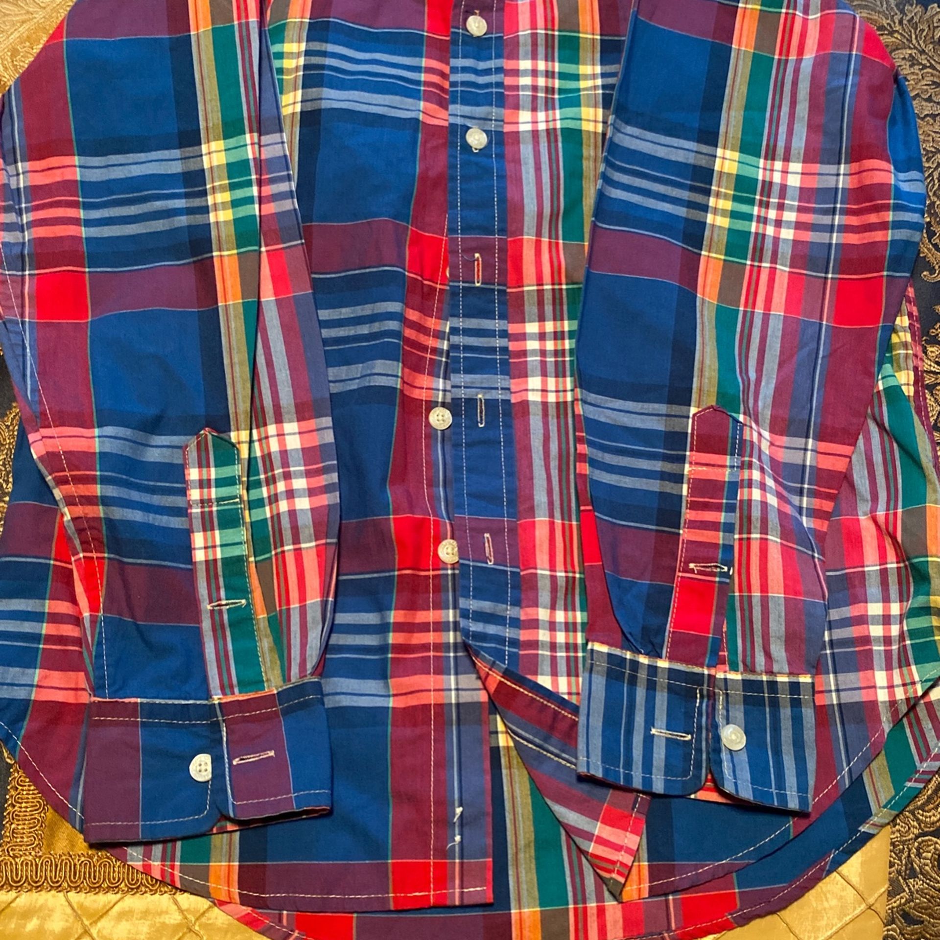 Boy’s Shirt Size M (10/12)