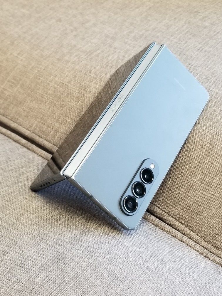 Samsung Galaxy Z Fold 4 T mobile / Metro Payment Plan Available For As Low As $25