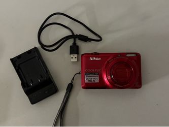 NIKON Coolpix S6500 16.0 MP Digital Camera - W/Battery And charger READ DESCRIPTION