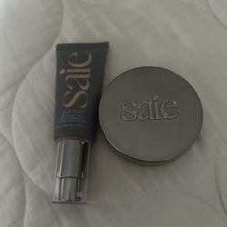 Saie Slip Foundation + Translucent Powder 