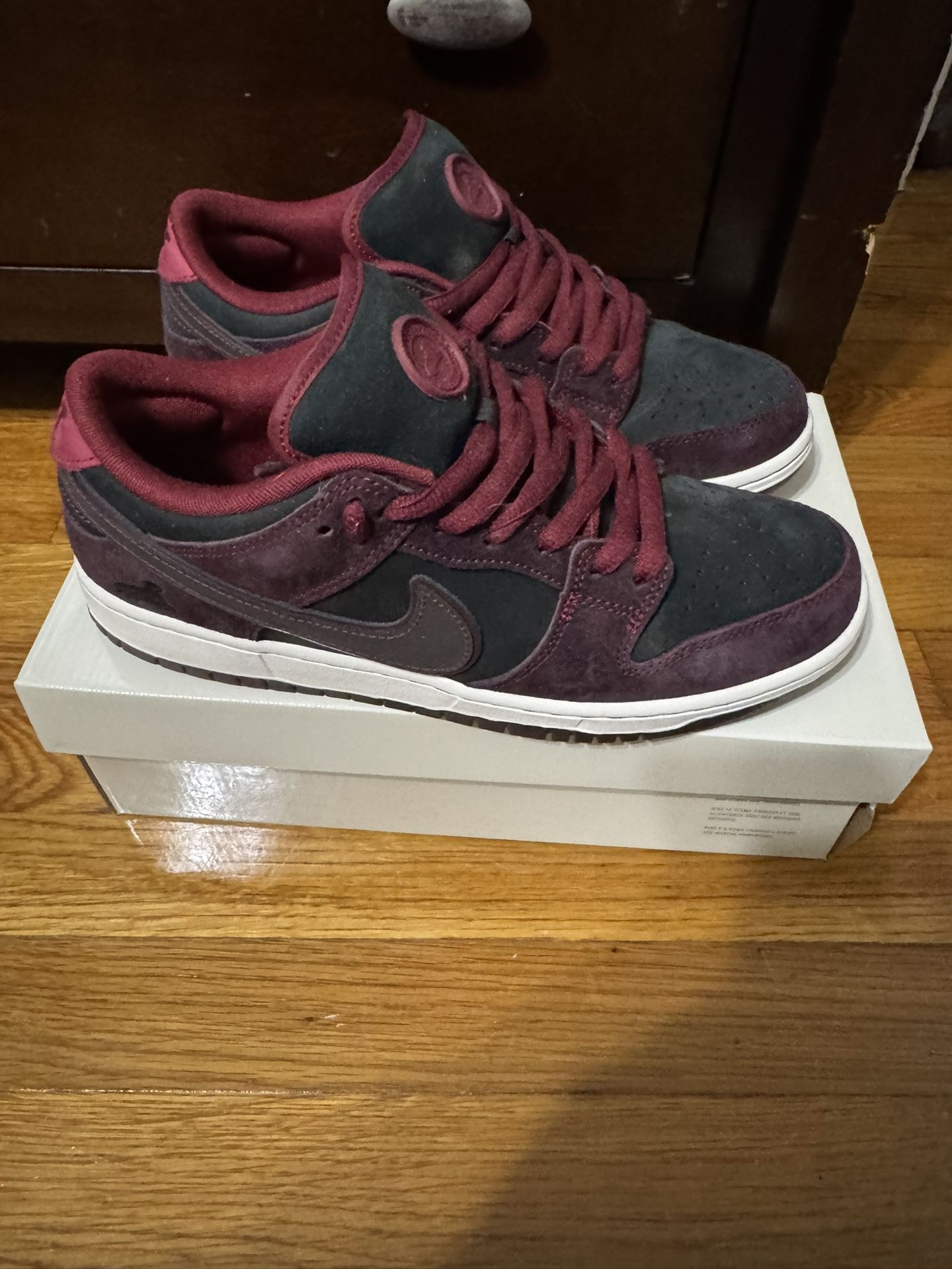 Nike Sb Riot Skate shop