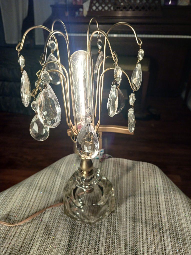 VERY  NEAT LOOKING VINTAGE  LAMP 14 INCHES TALL   THICK  GLASS AND BRASS  WORKS GREAT 
