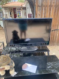 50’ Emerson Tv No remote