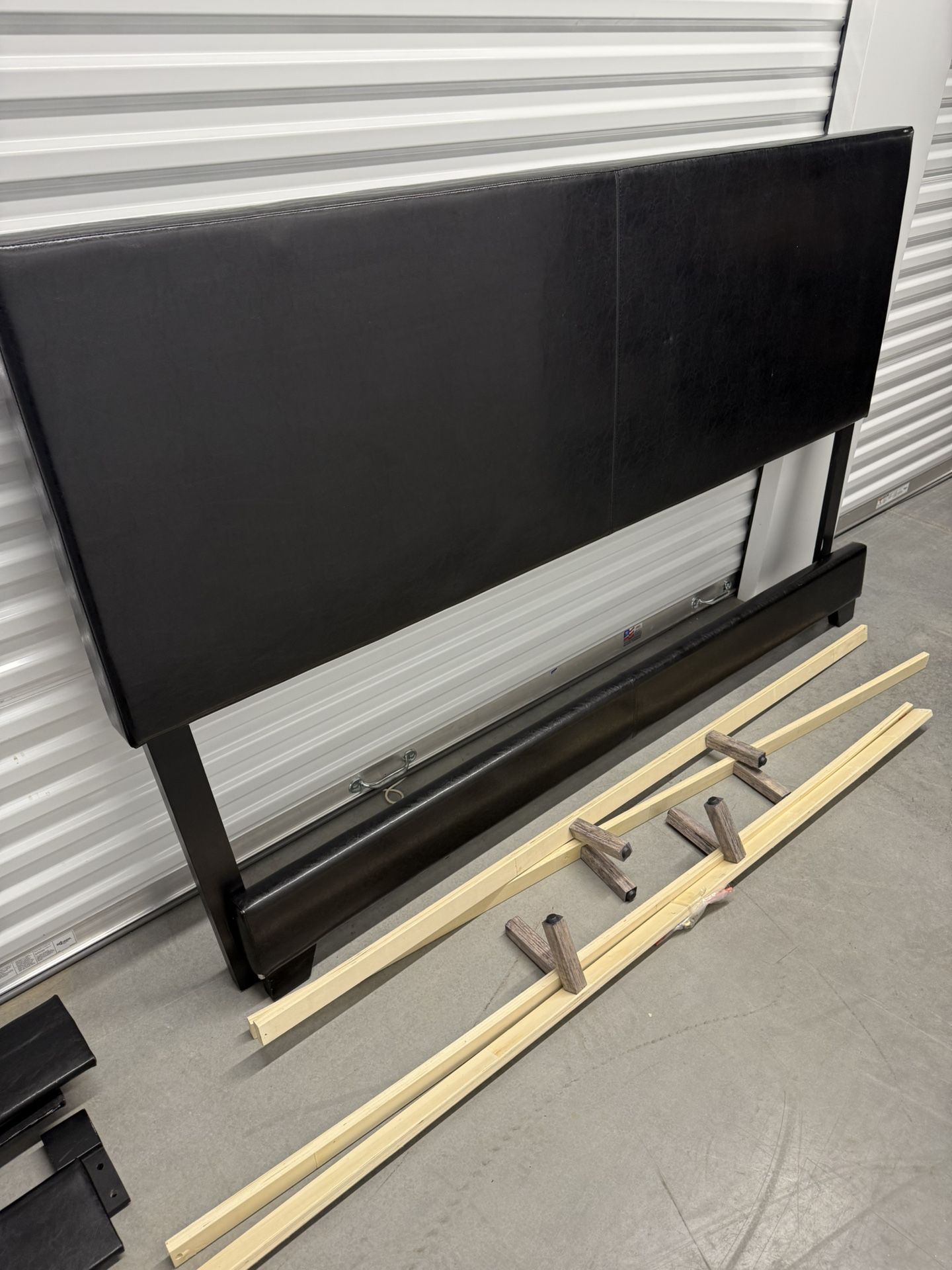 King bed Frame