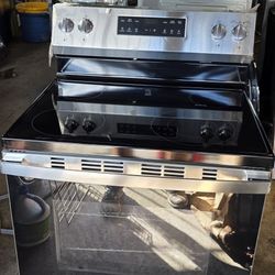 NEW GE GAS RANGE STAINLESS STEEL 