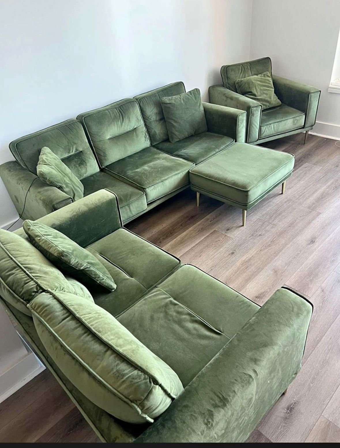 4 Pc Sofa Set