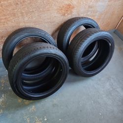19" 245/45/19