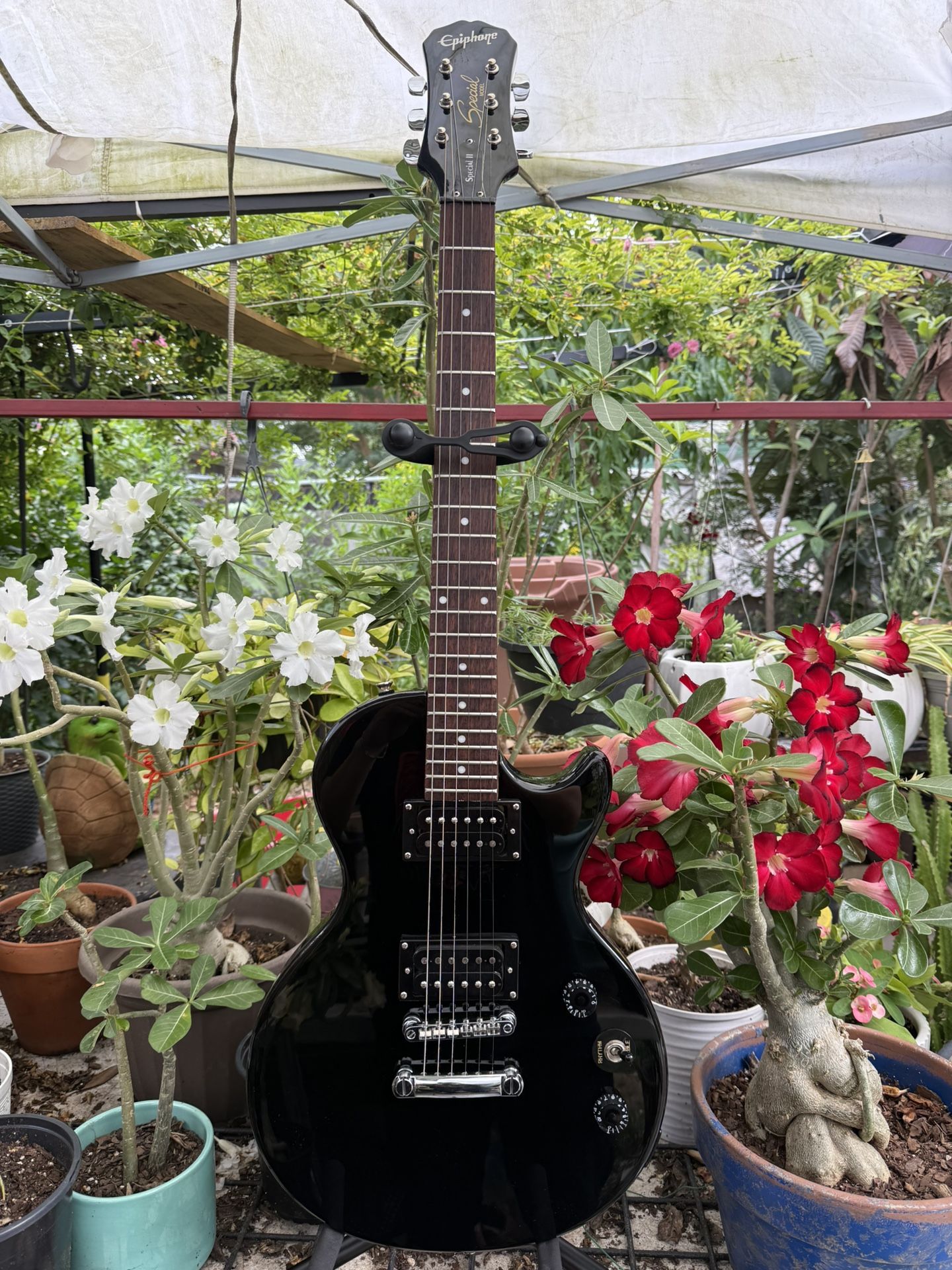 Epiphone Les Paul Special-II E1 Electric Guitar, Ebony