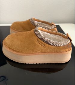 Koolaburra by UGG Burree Platform Suede Clogs Chestnut Women’s Size 7