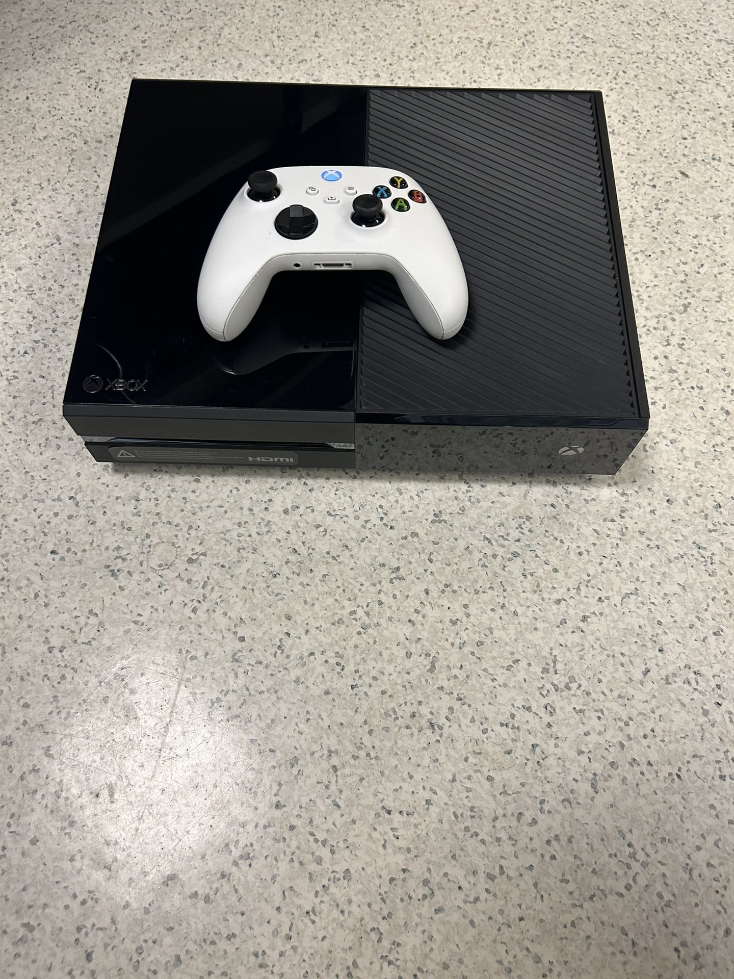 Xbox One With Controller