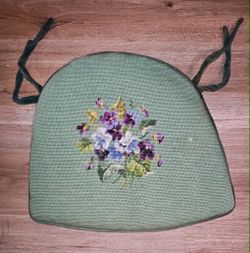 1950's Needlepoint chair pad