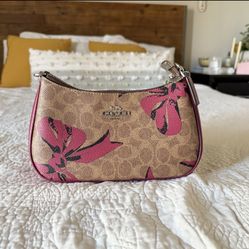 Limited Edition Bow Print Coach Bag In Signature Canvas 
