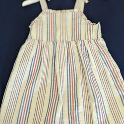 $5 - New - 2T Girl Dress