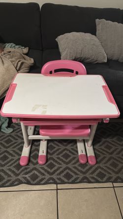 Toddler desk and chair
