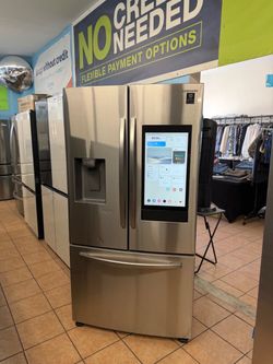 Family hub refrigerator Samsung