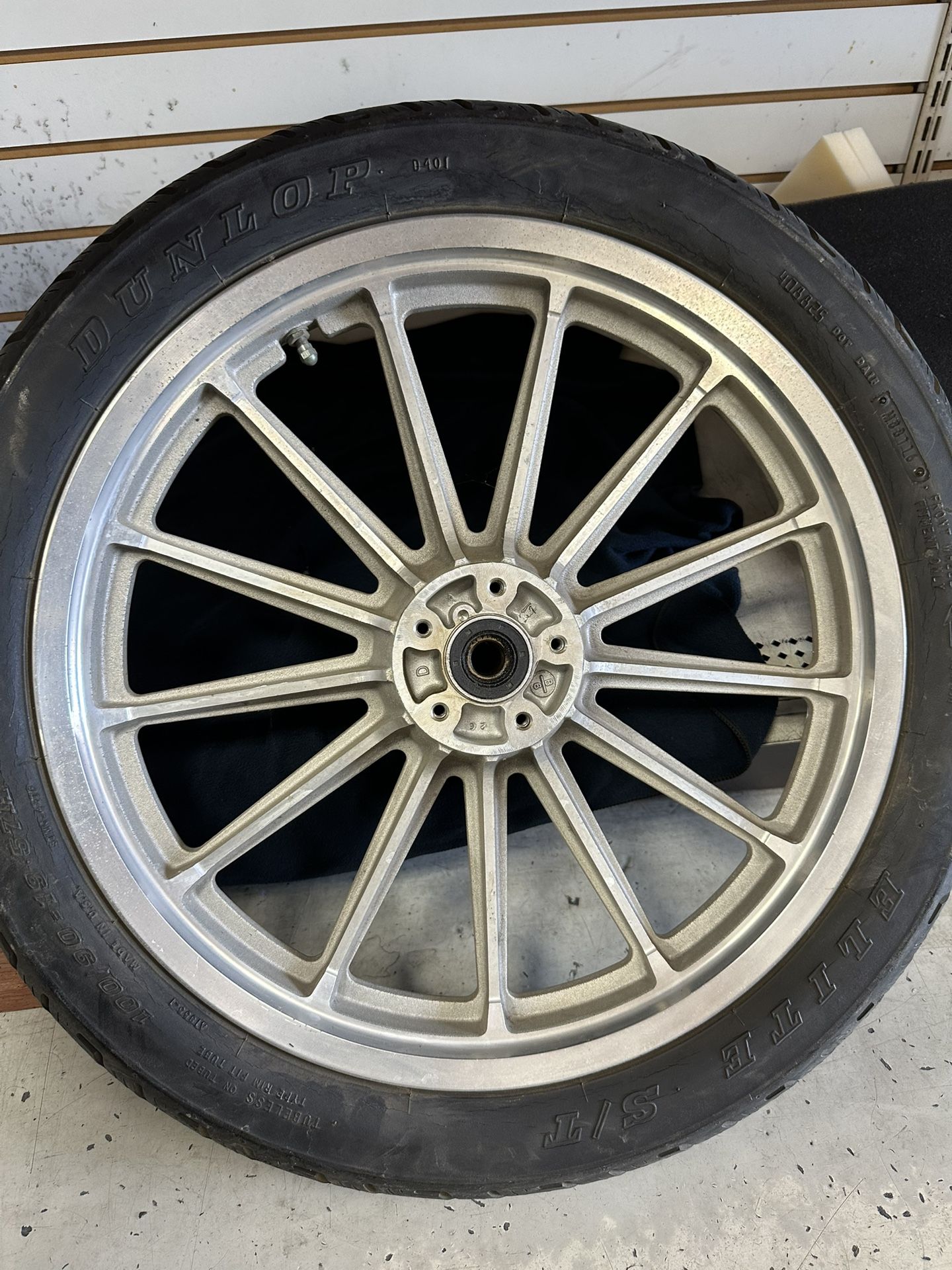 Harley Mag Wheel Front