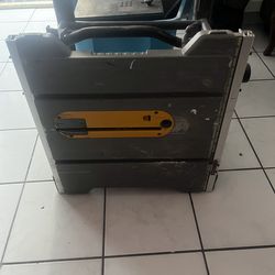 DEWALT 15 amp compact portable table saw