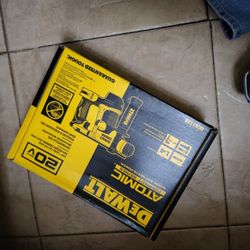 DeWalt 20v Atomic Hammer Drill 