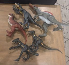 Large dinosaurs lot
