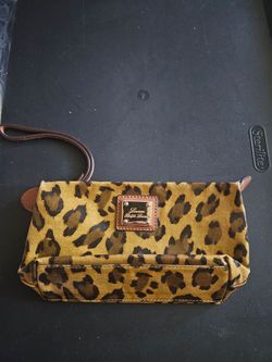 RALPH LAUREN LEOPARD PRINT WRISTLET CLUTCH