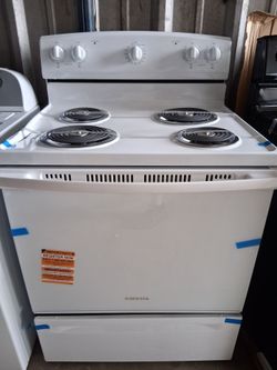New Amana
4.8 cu. ft. 4 Burner Element Electric Range in White
