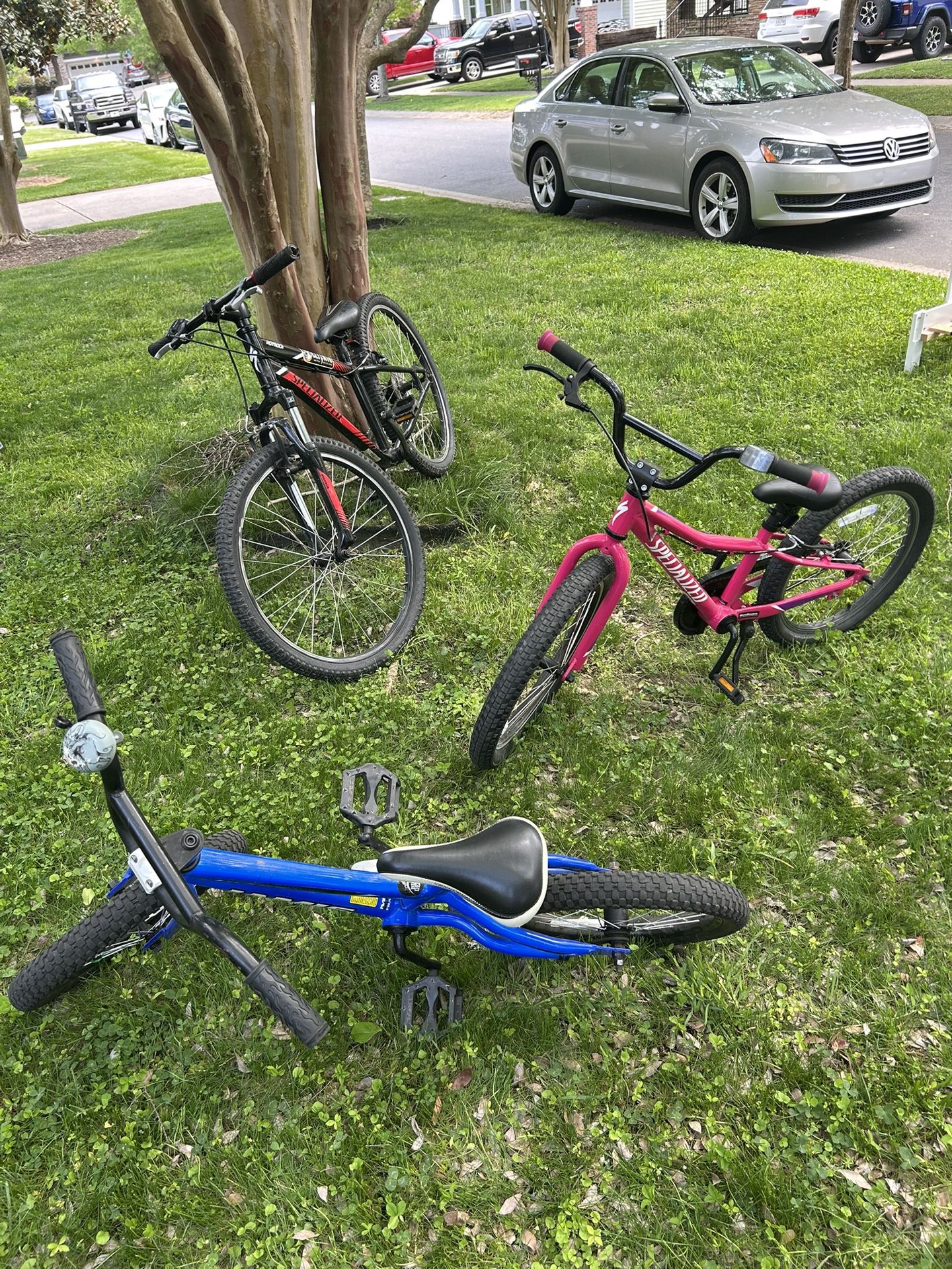 4 Bikes For Sale. Trek, Jamis, And spealized